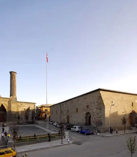 erzurum ulu camii yakutiye