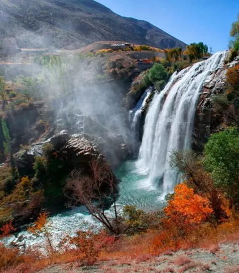 tortum gölü şelalesi uzundere