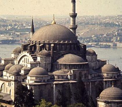 suleymaniye-camiinin-mucevher-minareleri